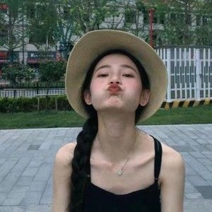 Meet your Posher, Bethany